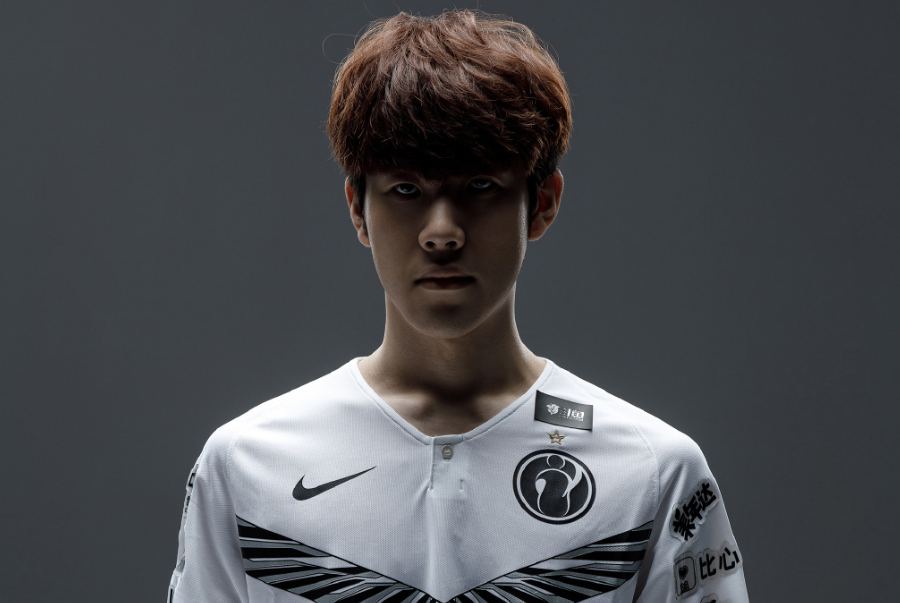 引援策略上 引援策略上