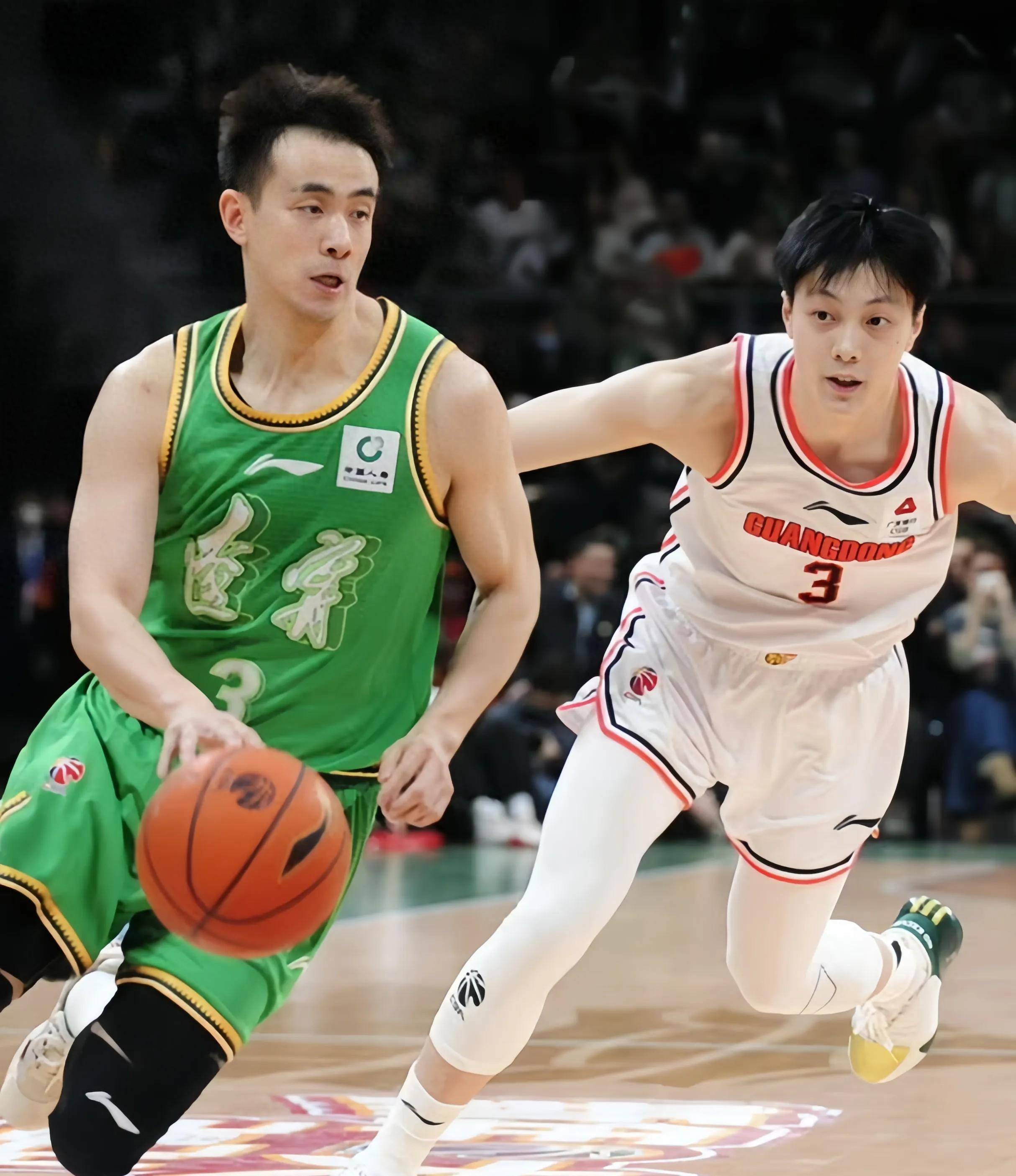 锋线与中场 锋线与中场